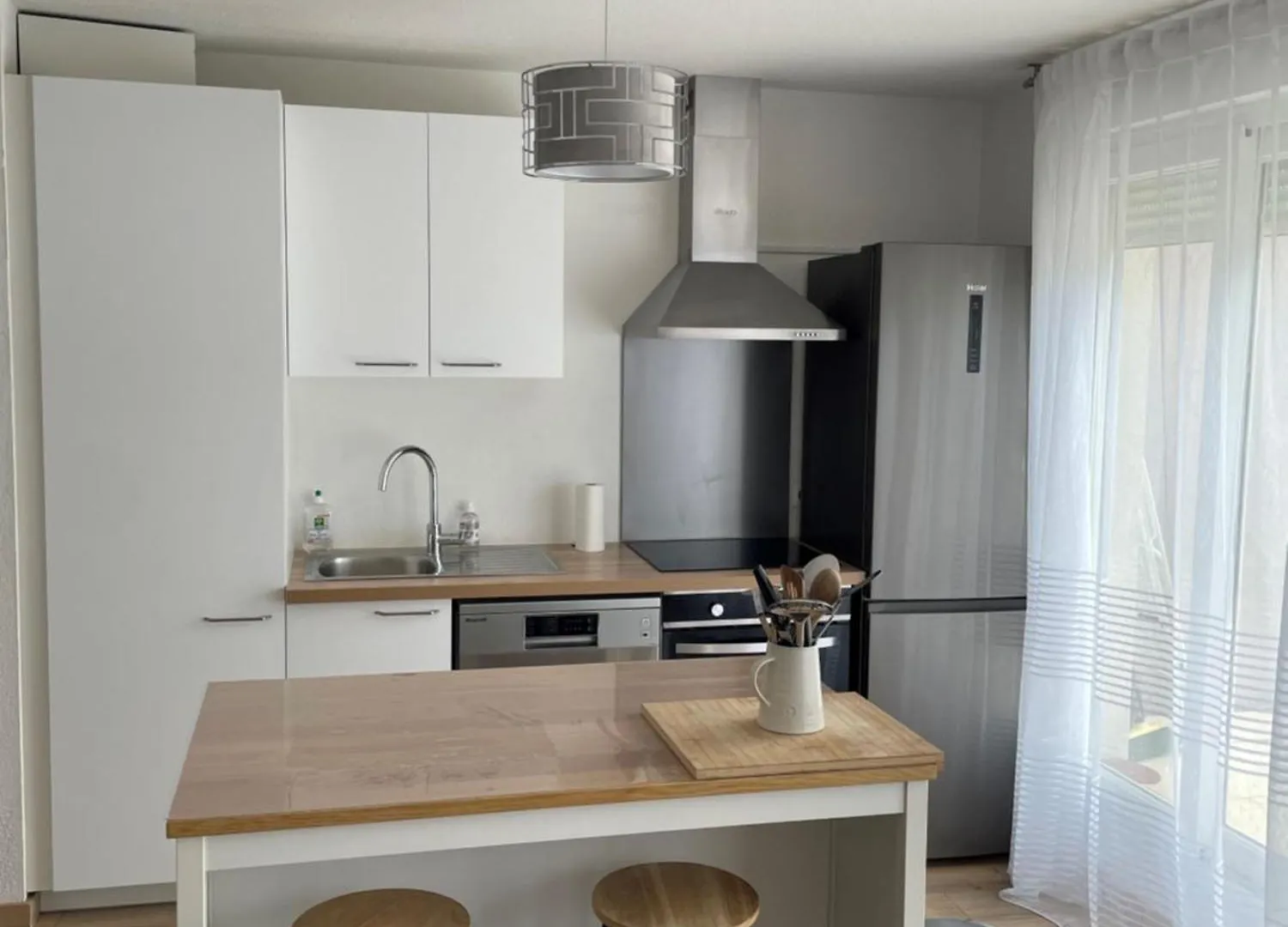 Superbe Appartement Au Calme Avec Vue Sur Le Lac. Evian-les-Bains Apartment
